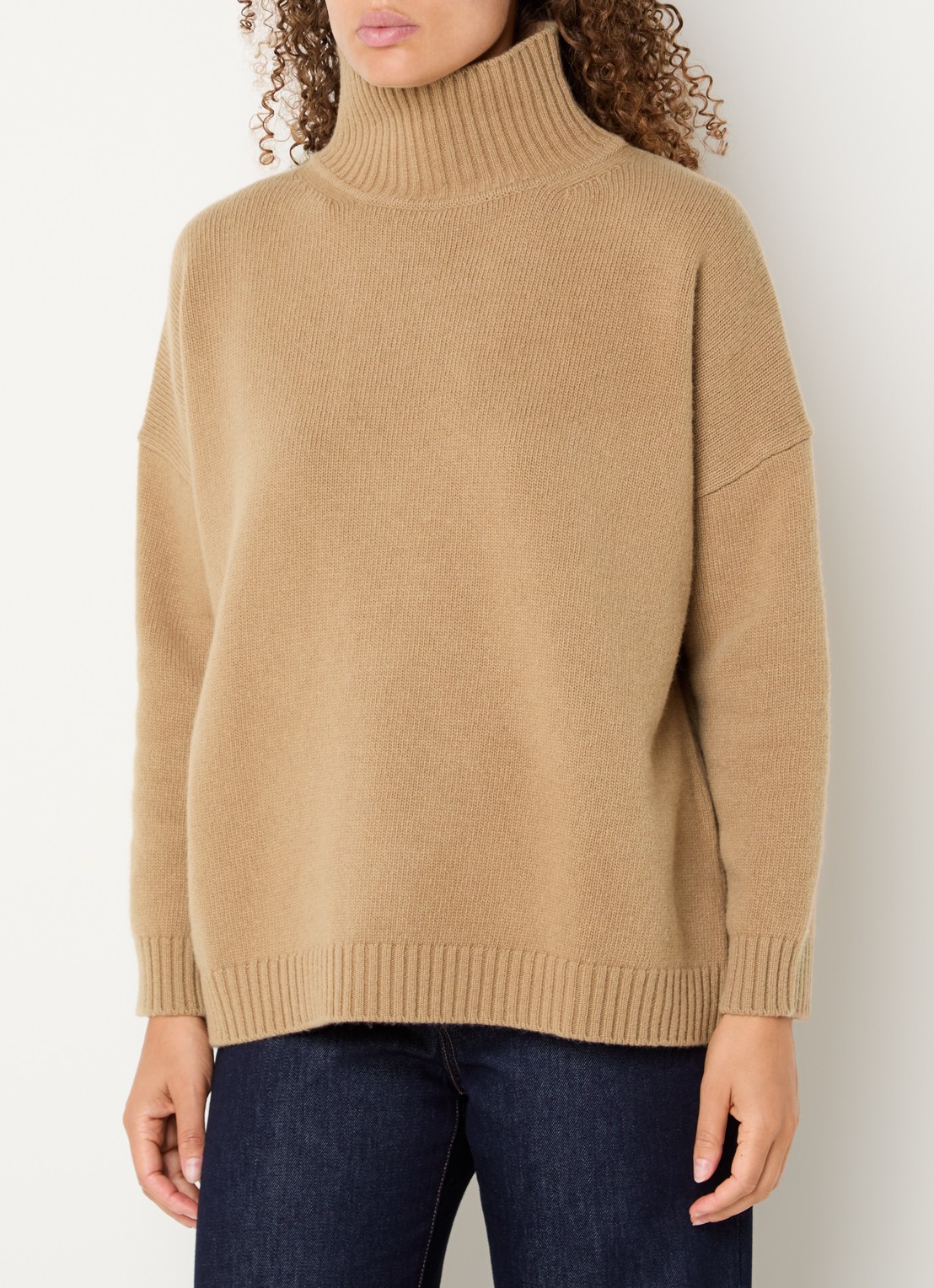 MaxMara Grofgebreide trui van wol met col - detail 2 camel