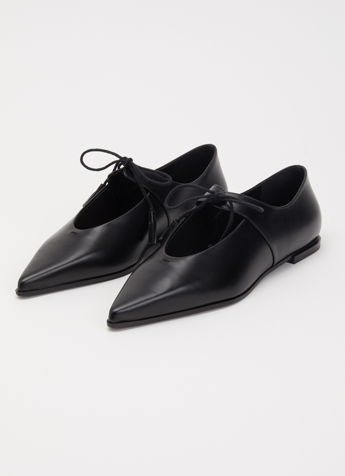 MaxMara Laceup ballerina van kalfsleer - detail 2 zwart