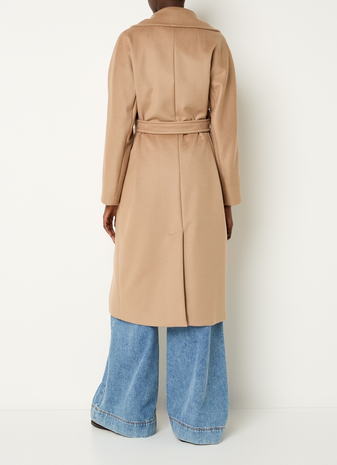 MaxMara Mantel van wol met strikceintuur - achterkant camel