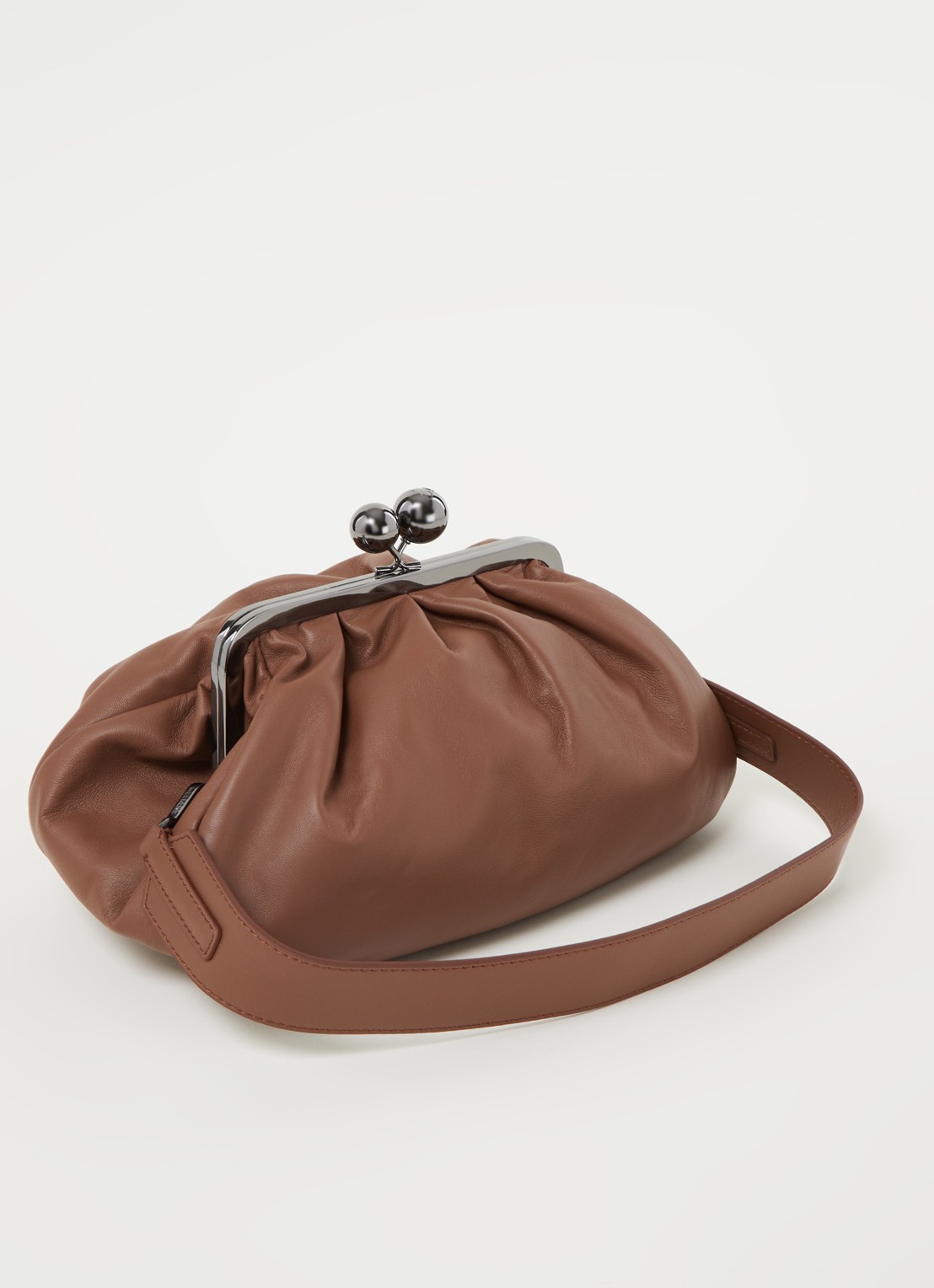 MaxMara Pasticcino clutch van leer met afneembare schouderriem  - achterkant bruin