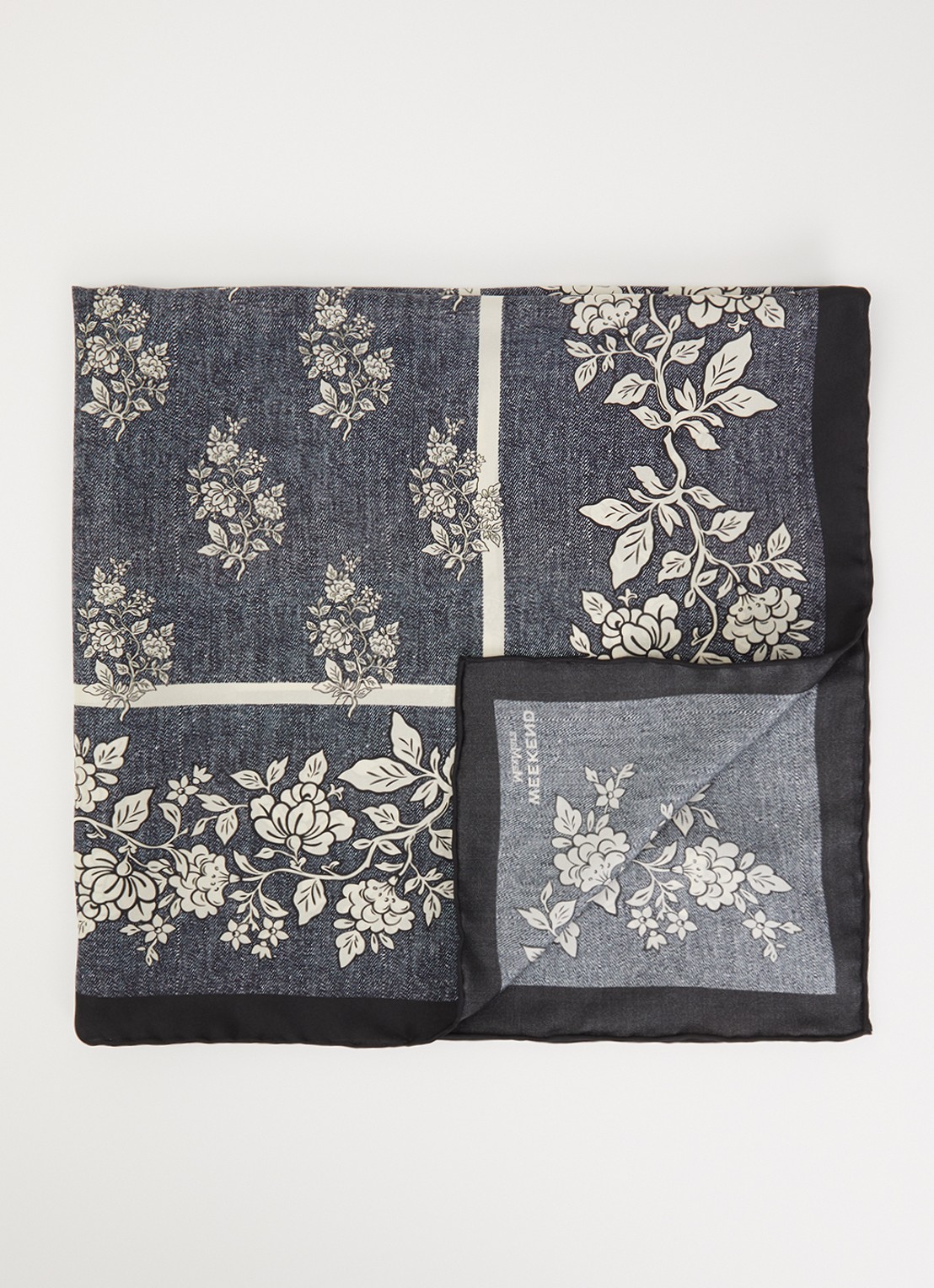 MaxMara Siam sjaal van zijde met bloemenprint 65 x 65 cm - voorkant 3 indigo