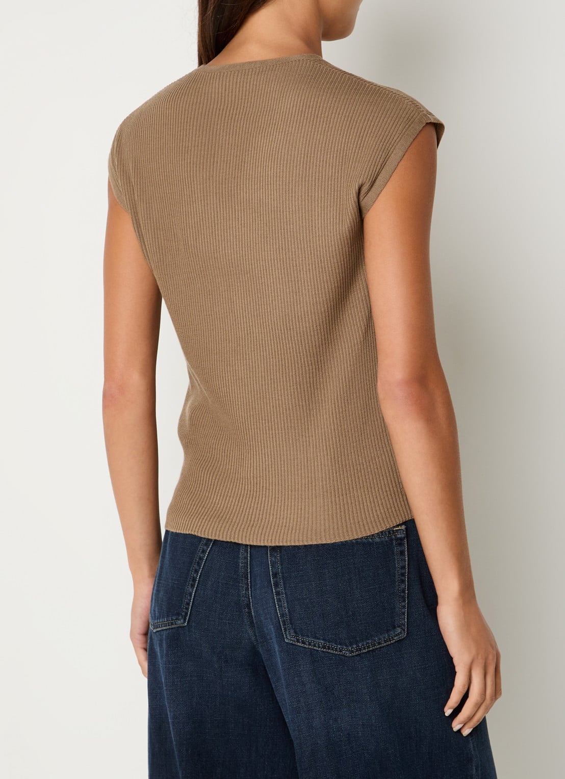 MaxMara Top in wolblend met V-hals - achterkant camel