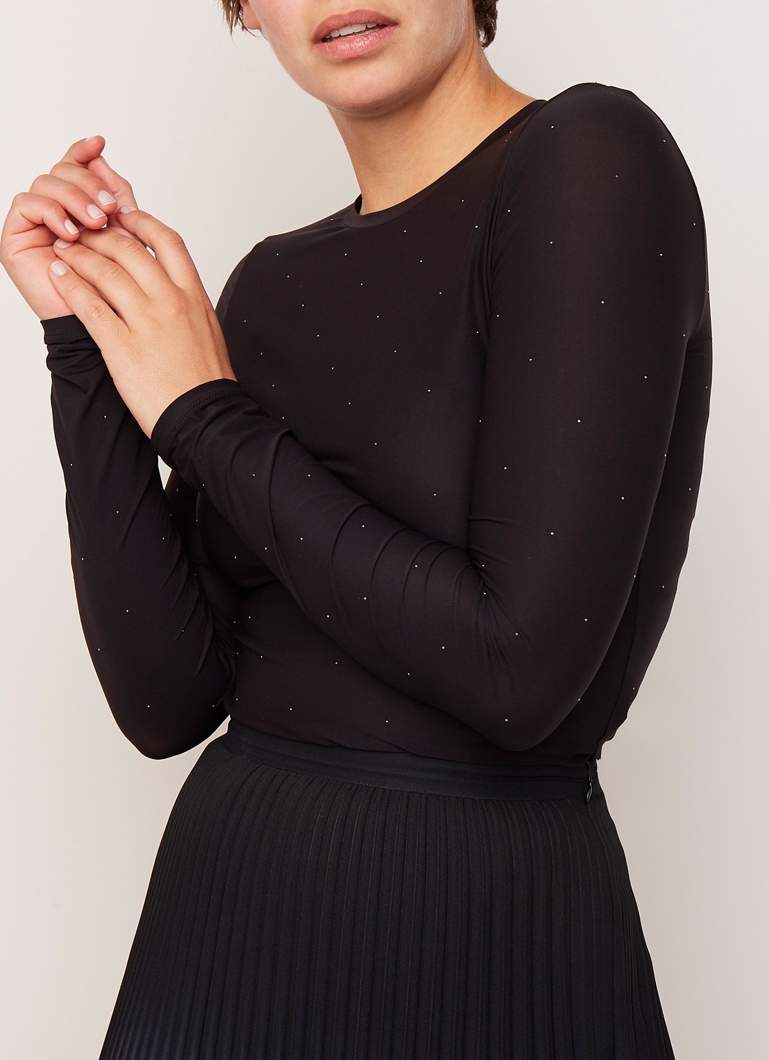 MaxMara Top met studs en ondertop  - detail 2 zwart