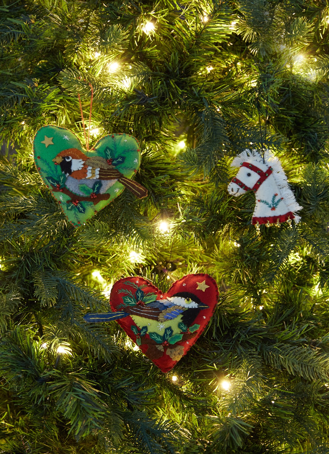 Meander Hart met Vogel kersthanger 13 cm - voorkant 3 rood