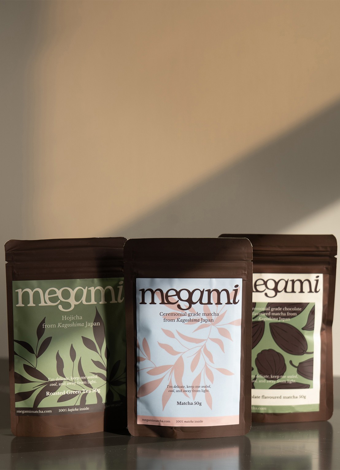 Megami Matcha 50 gram - achterkant bruin