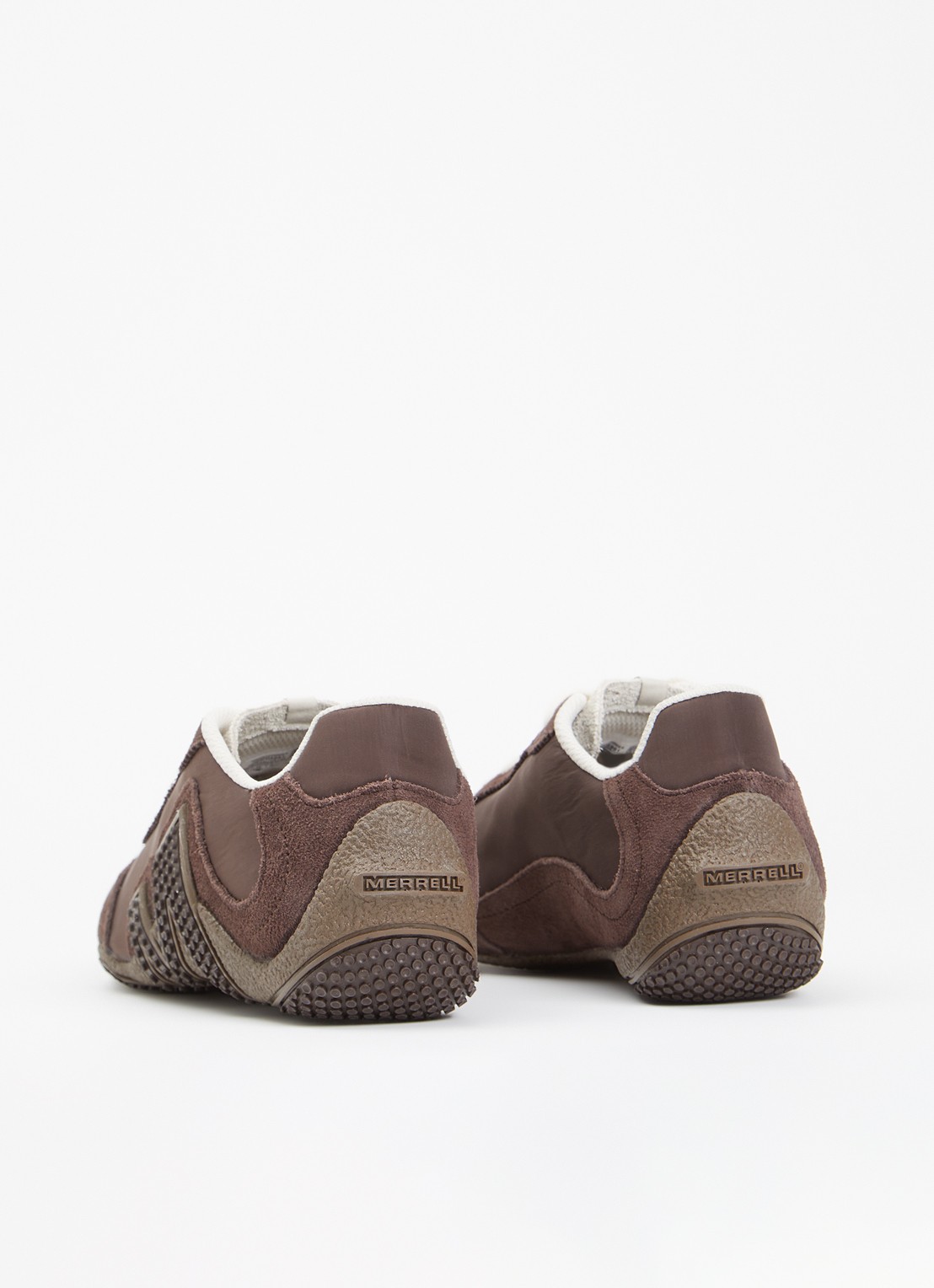Merrell Relay Fly Vent sneaker van suède met mesh details - achterkant chocoladebruin