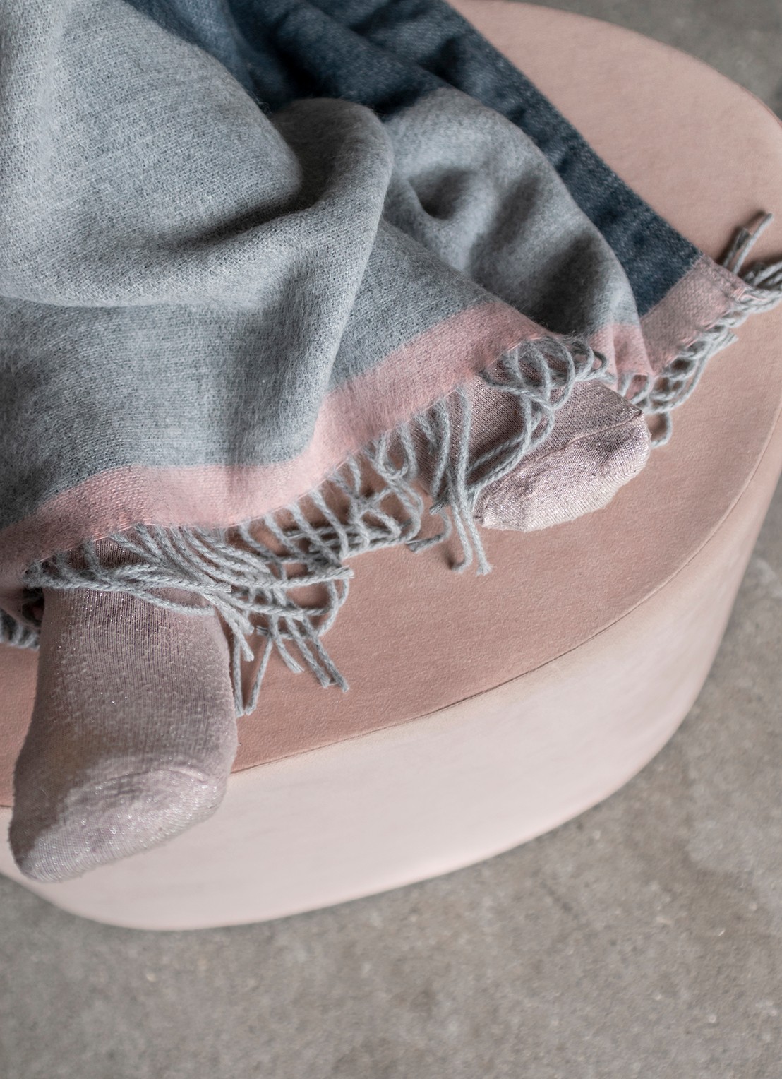 Mette Ditmer Gallery plaid170 x 125 cm - detail 5 grijs