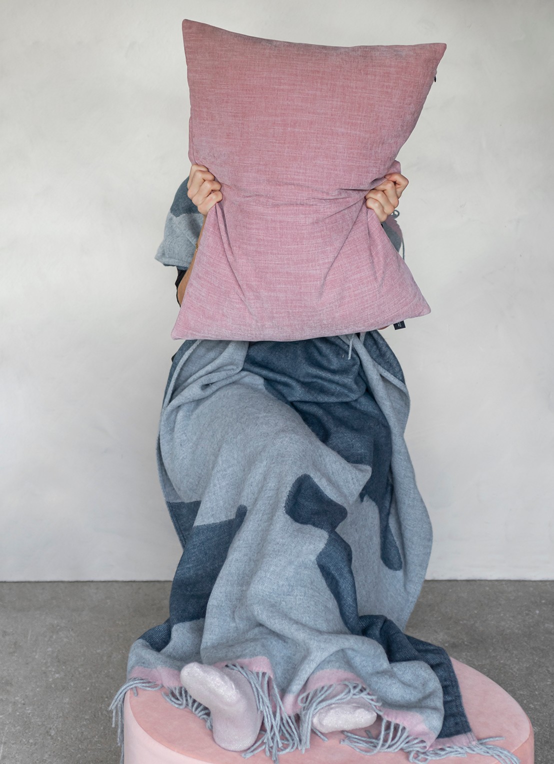 Mette Ditmer Gallery plaid170 x 125 cm - voorkant 2 grijs