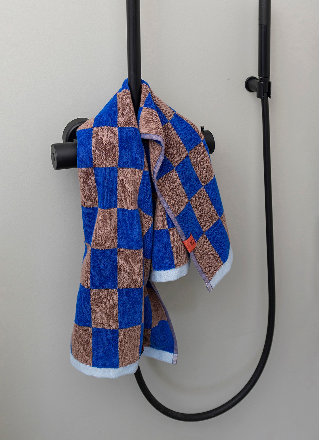 Mette Ditmer Retro badhanddoek - 50 x 90 cm - voorkant 4 kobaltblauw