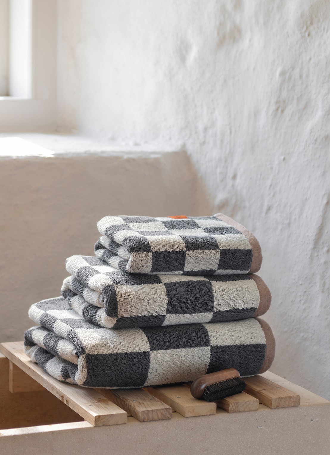 Mette Ditmer Retro gastendoek set van 2 - 550 gr/m2 - 55 x 40 cm - detail 3 antraciet