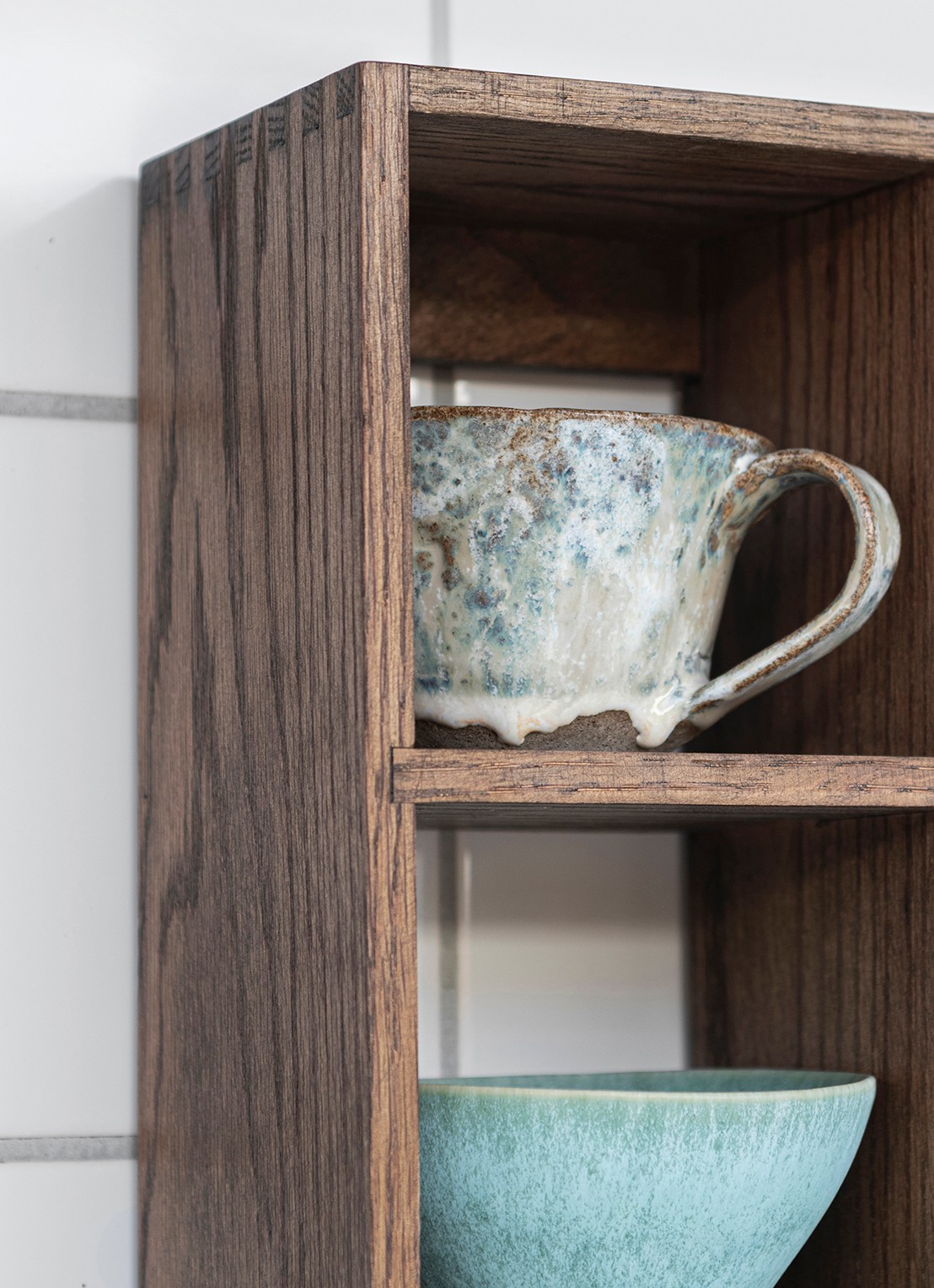 Mette Ditmer Showcase opbergrek 40 x 92 cm - detail donkerbruin