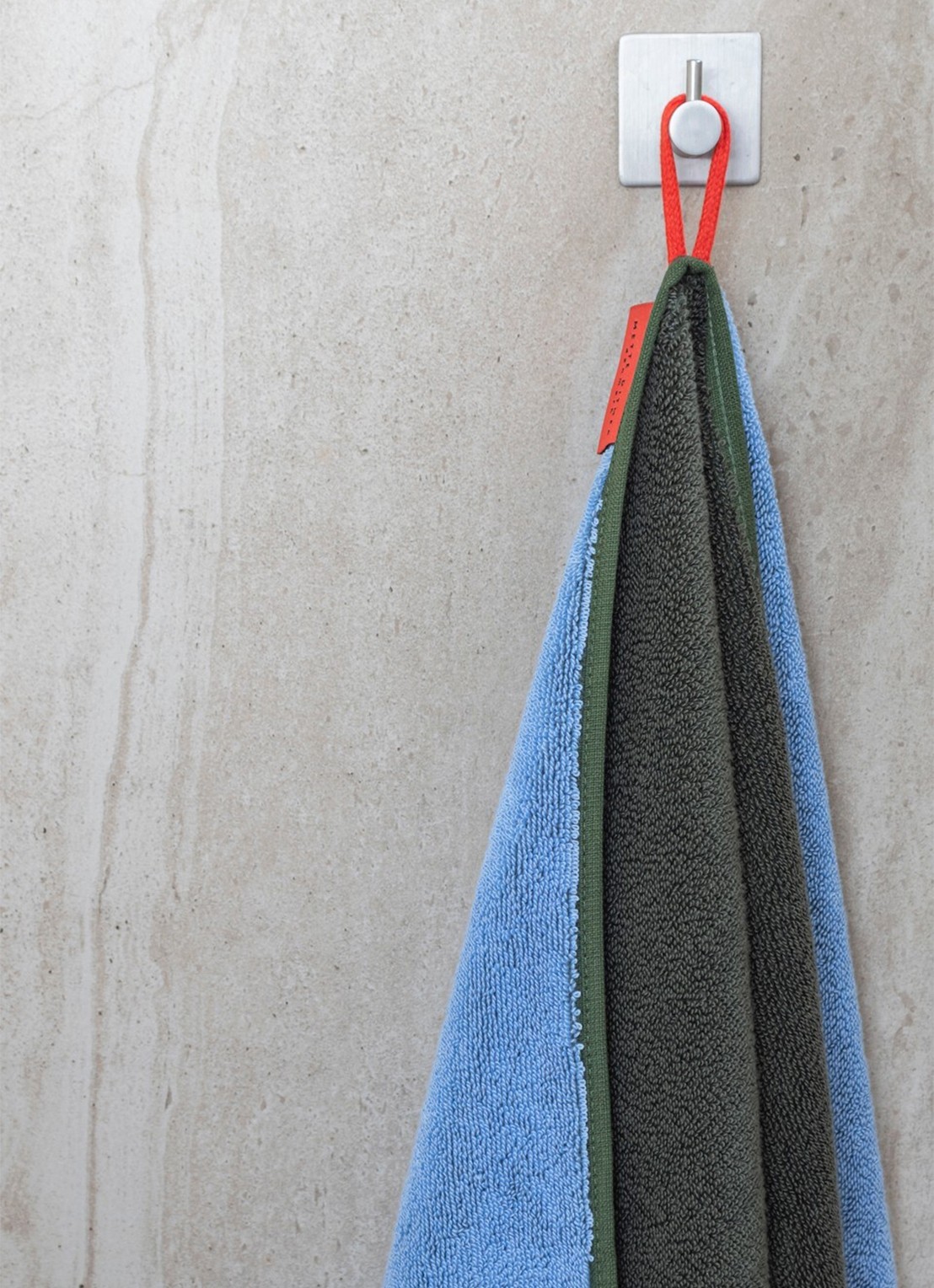 Mette Ditmer Soft badhanddoek - 90 x 50 cm - detail 2 olijfgroen