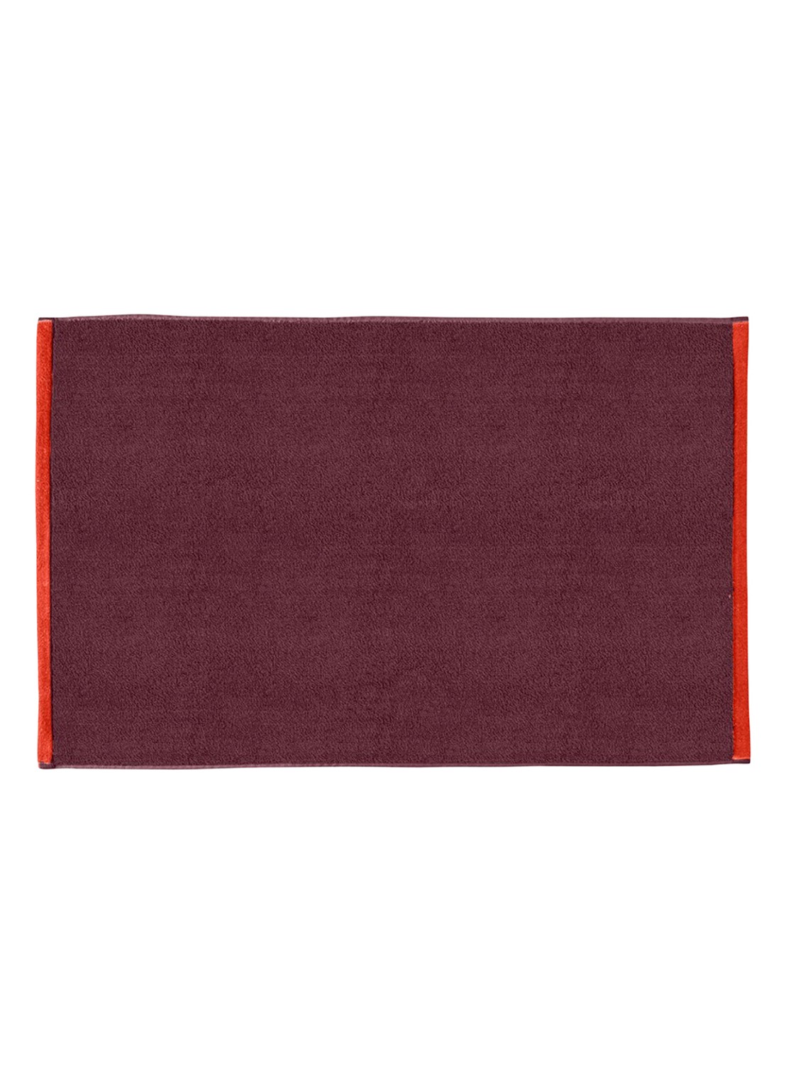 Mette Ditmer Soft badmat 50 x 80 cm - voorkant bordeauxrood
