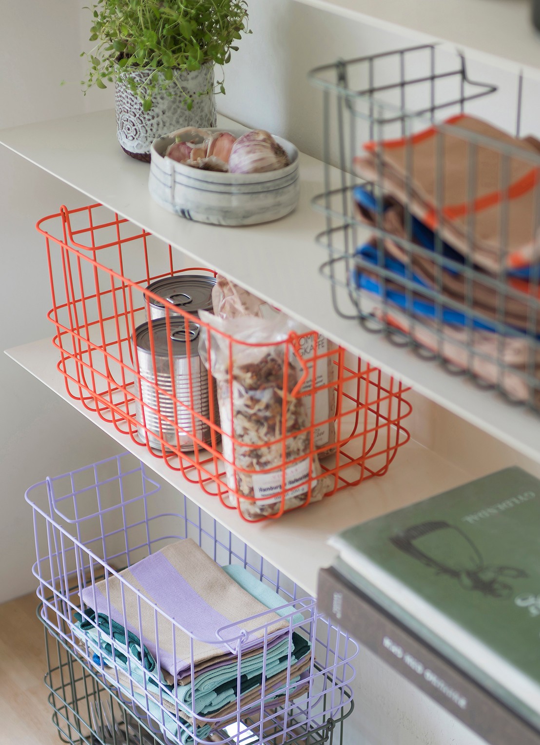 Mette Ditmer Store-It opbergmand 31 x 16 cm - detail 4 oranje