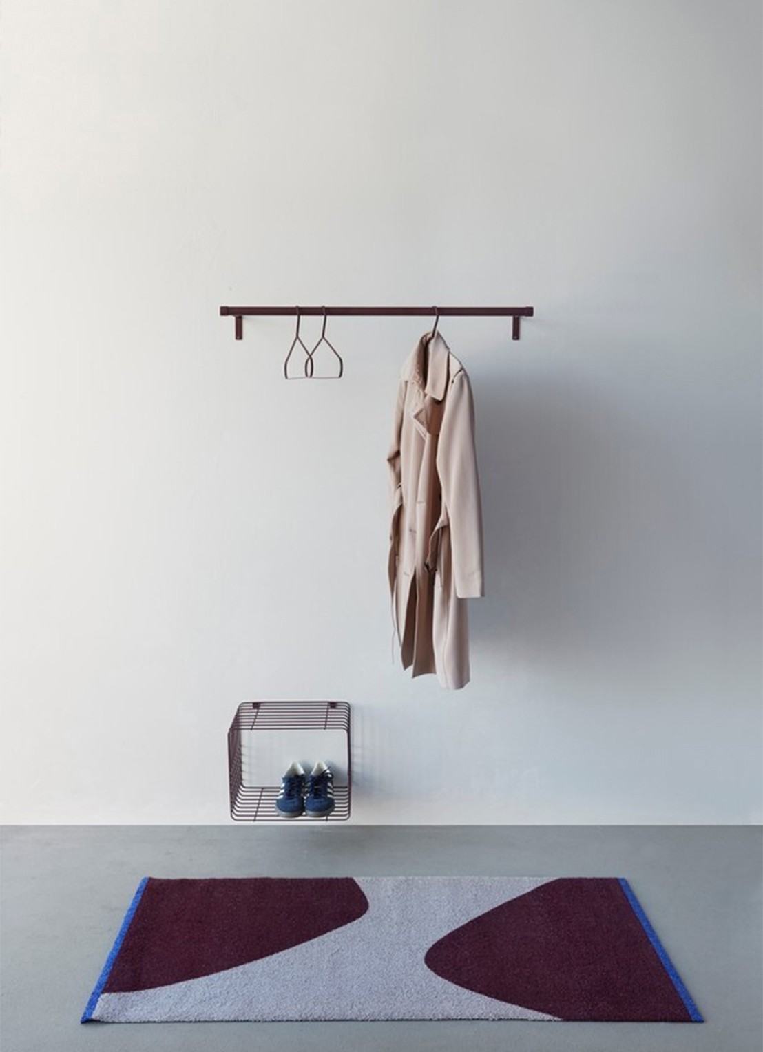 Mette Ditmer Wire wandrek - achterkant 6 bordeauxrood