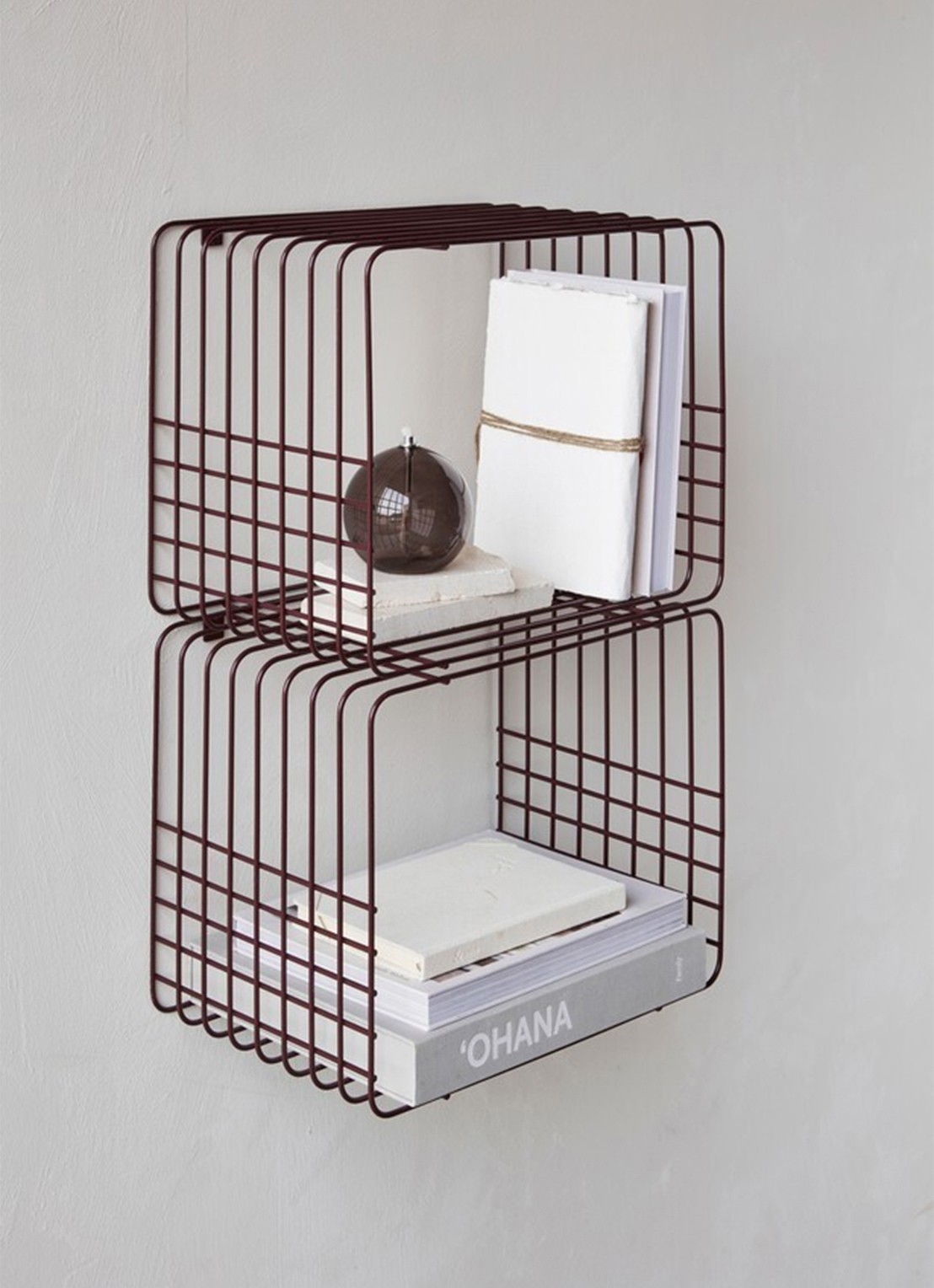 Mette Ditmer Wire wandrek - detail 5 bordeauxrood