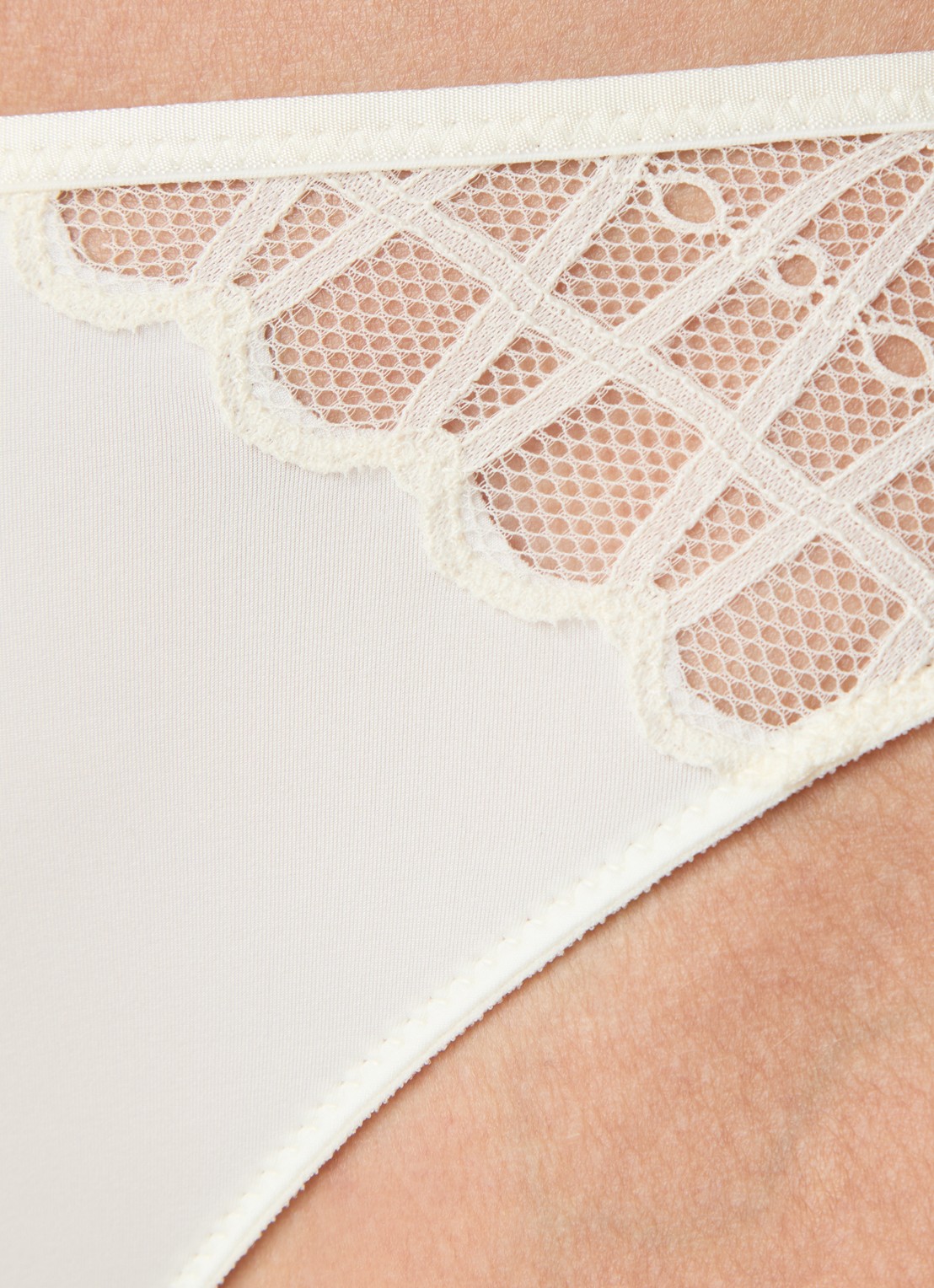 Mey Voorgevormde bralette met overlay van kant - detail 5 gebroken wit