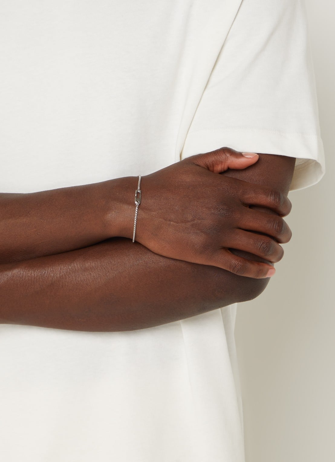 Miansai Annex schakelarmband van zilver - voorkant 2 zilver