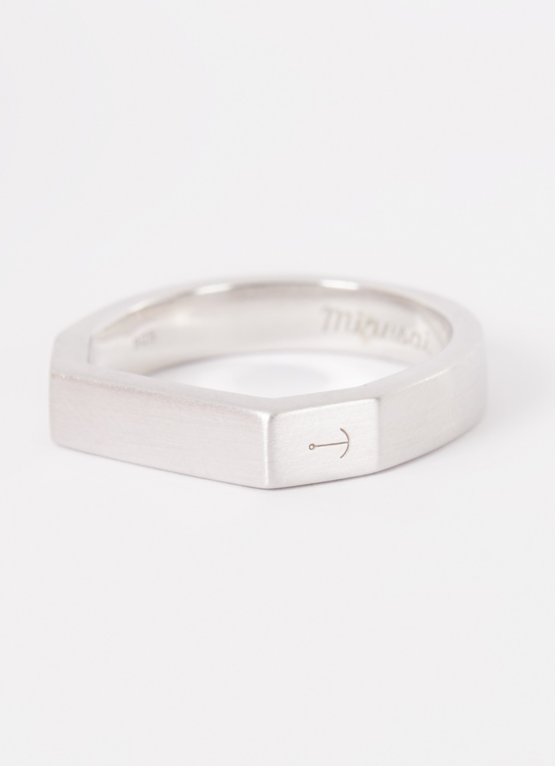 Miansai Hex ring van zilver - detail zilver