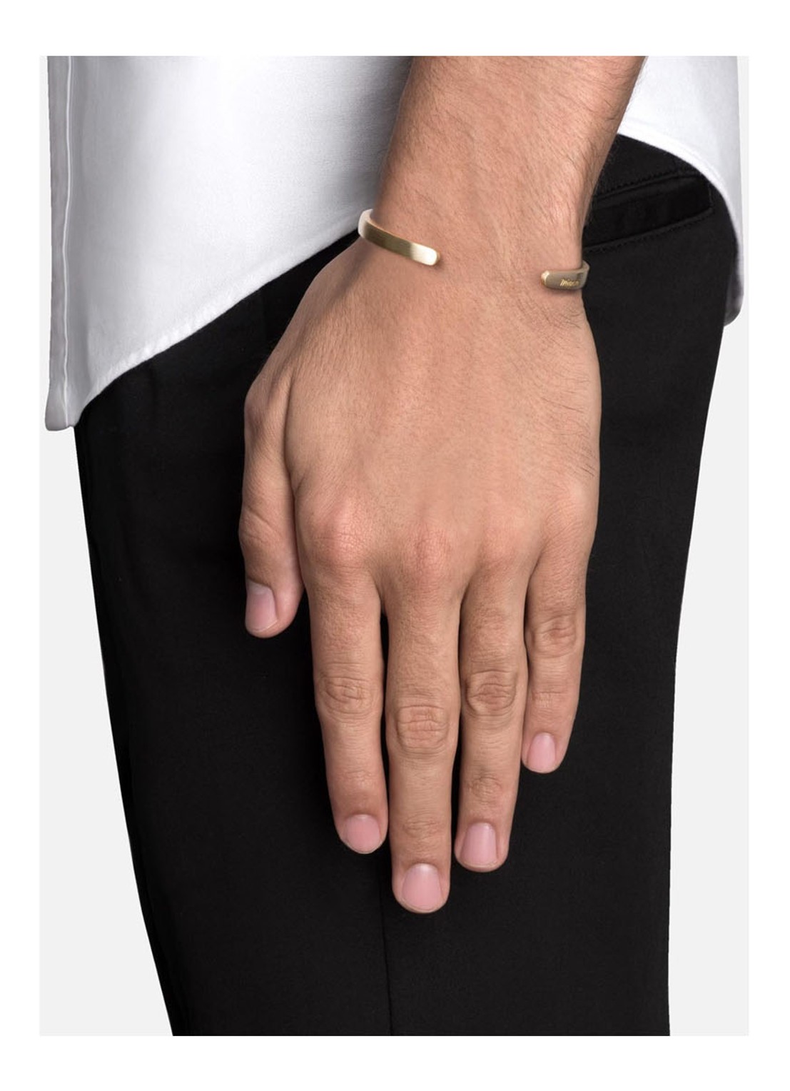 Miansai Singular bangle met logo - detail 3 goud