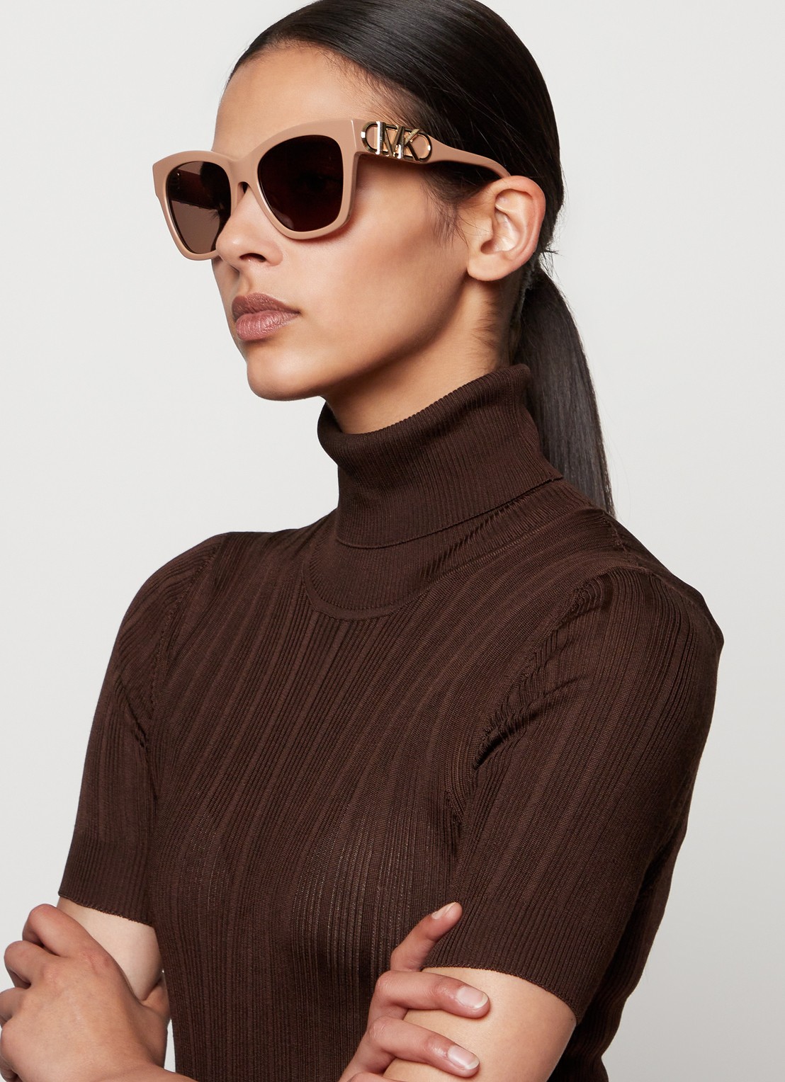 Michael Kors Empire Square zonnebril gepolariseerd MK2182U - voorkant 2 camel
