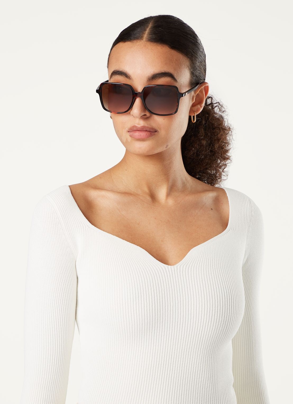 Michael Kors Isle Of Palms zonnebril MK2098U - voorkant 2 bruin