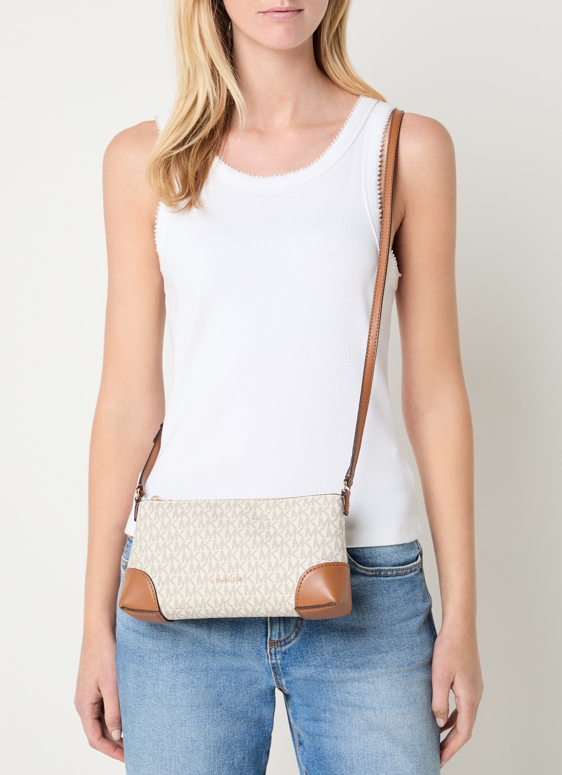 Michael Kors Murphy crossbodytas van leer met logoprint - voorkant 6 camel