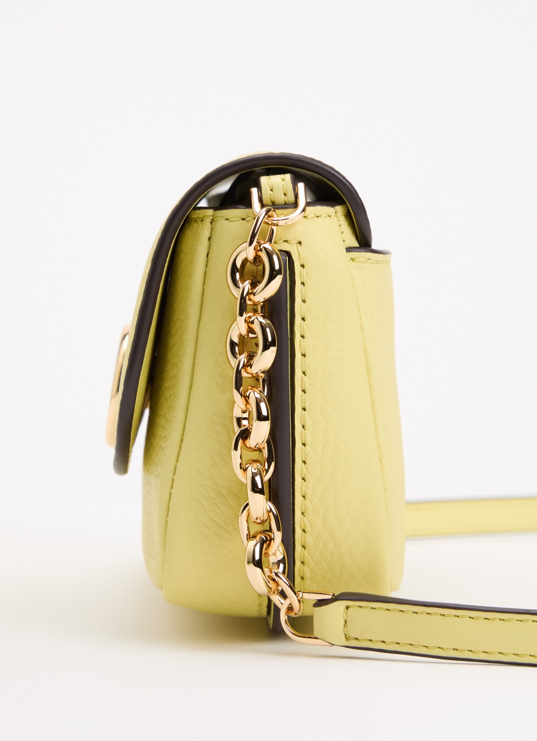 Michael Kors Nolita Small crossbodytas van leer met verstelbare schouderriem - detail 3 citroengeel