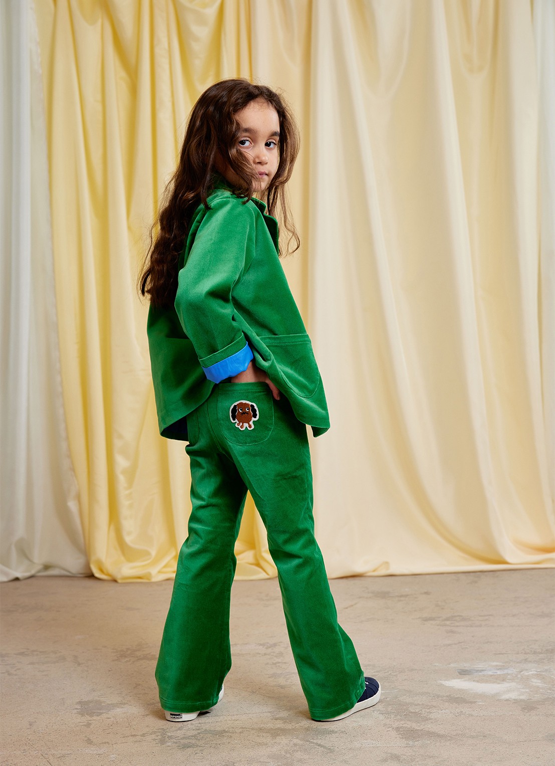 Mini Rodini Doggie blazer met opgestikte zakken - voorkant 3 groen