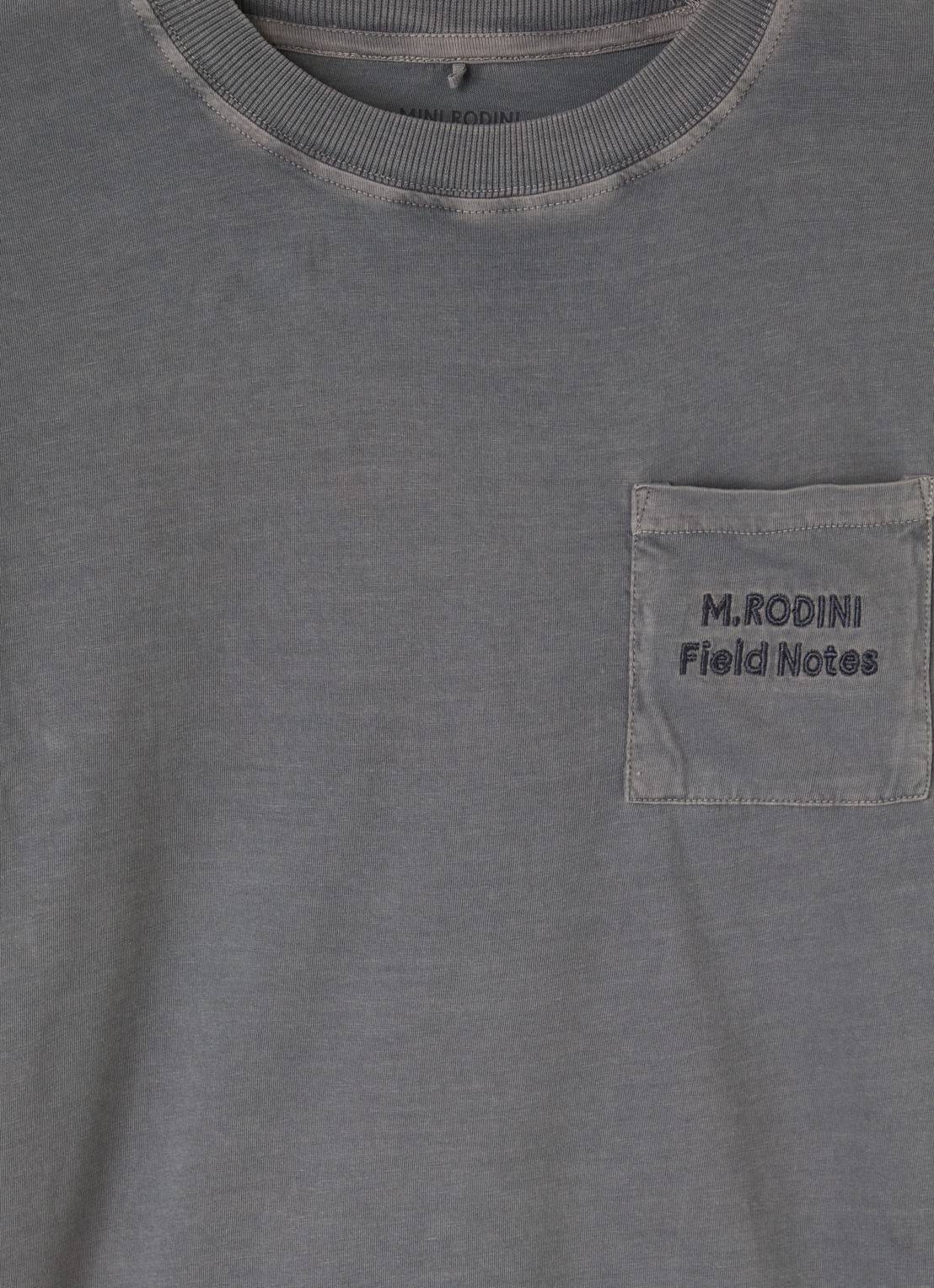 Mini Rodini Field Notes longsleeve met logoborduring  - detail grijs