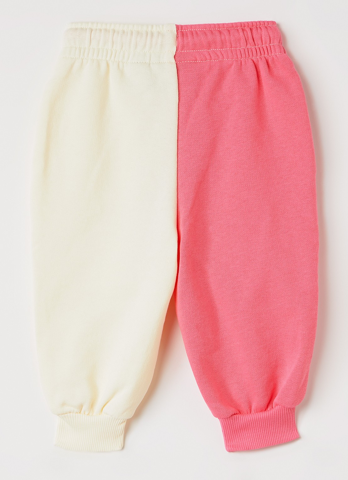 Mini Rodini Travel Agency tapered fit joggingbroek met print - voorkant 4 roze