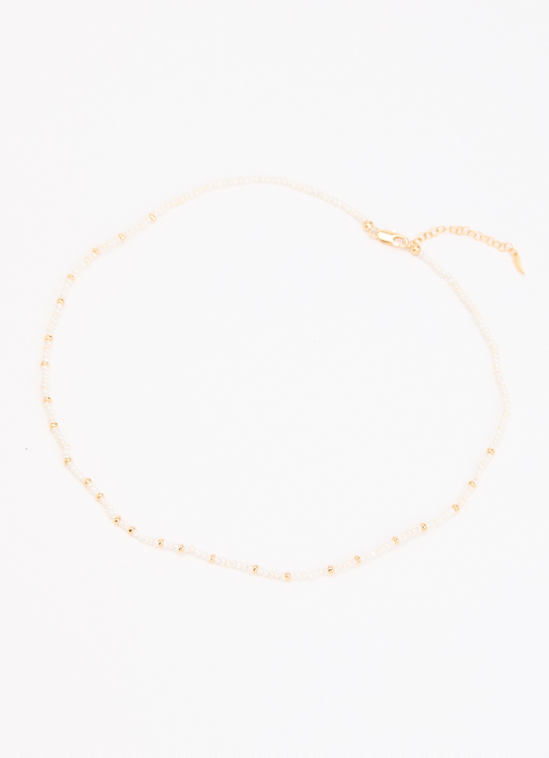 Missoma Micro Pearl ketting verguld - detail 3 wit
