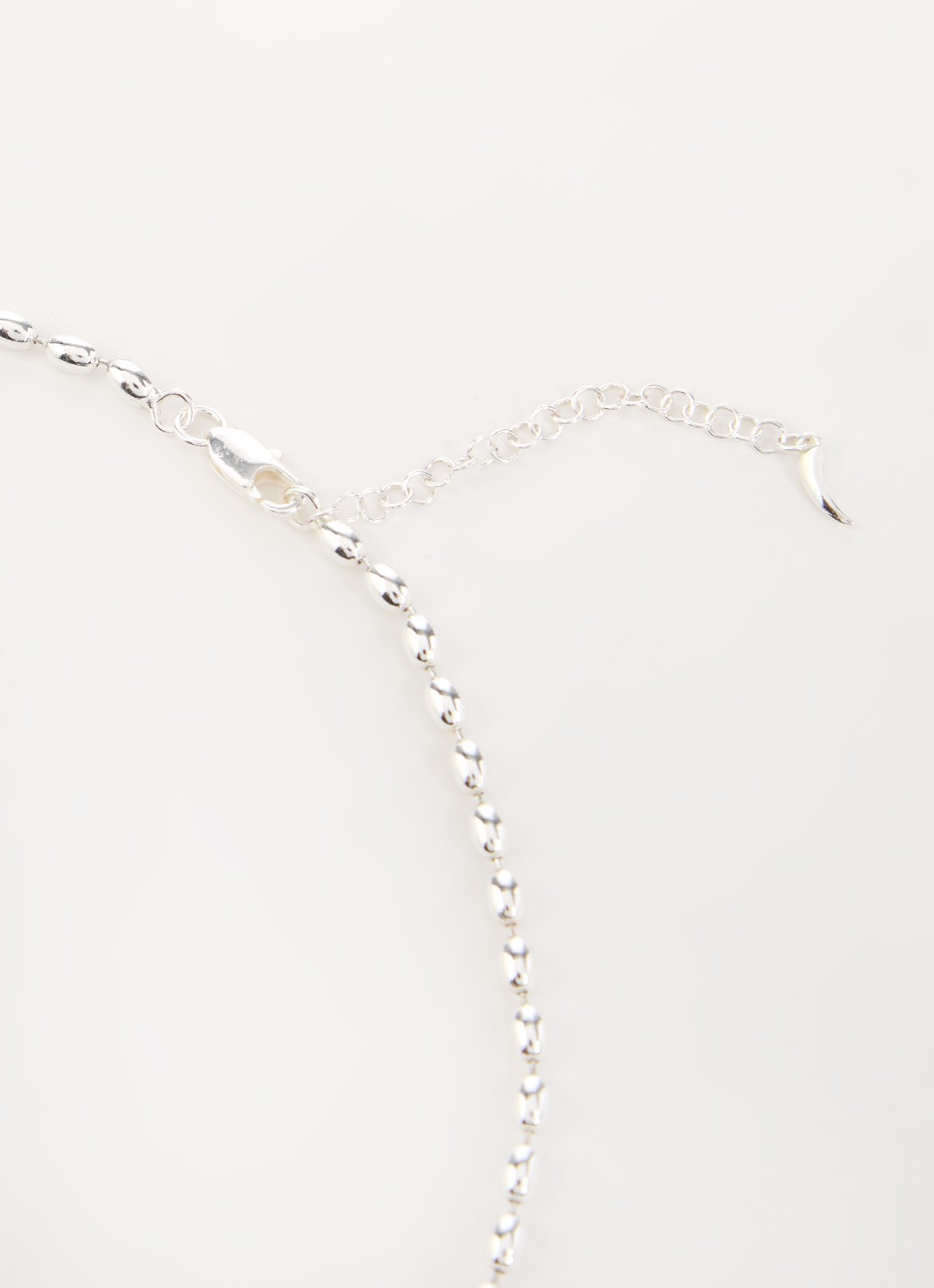 Missoma Molten Olive ketting  - detail 2 zilver