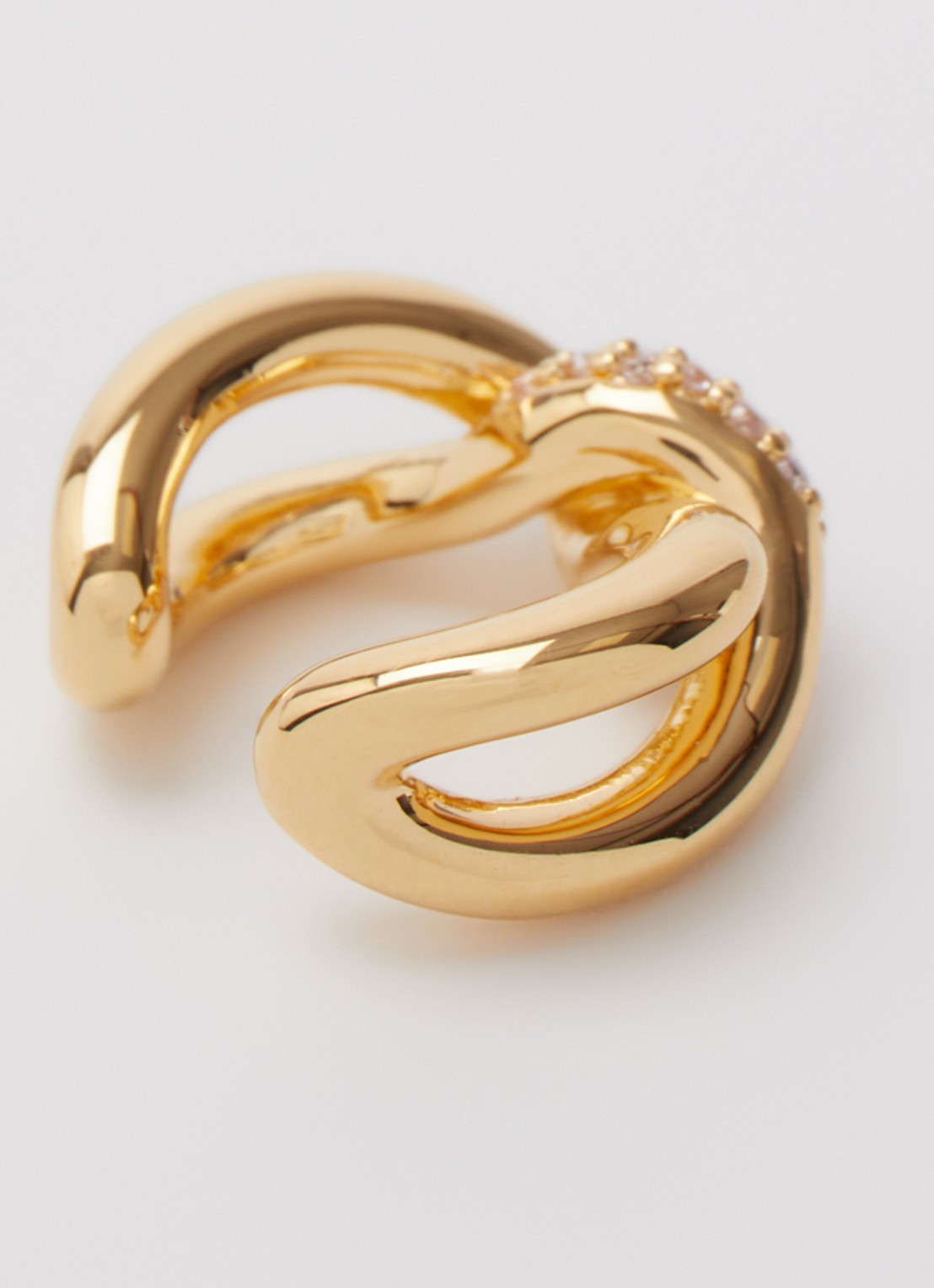 Missoma Molten Snow ear cuff verguld met zirkonia - detail 3 goud