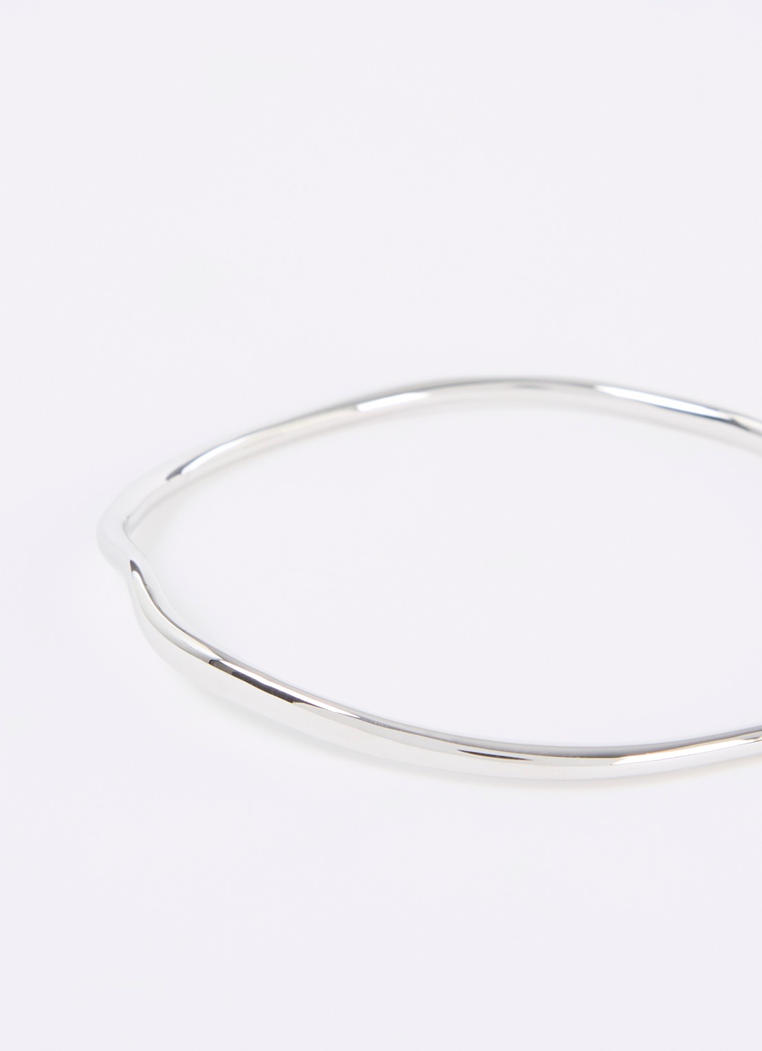 Missoma Molton Ripple bangle van zilver - detail zilver