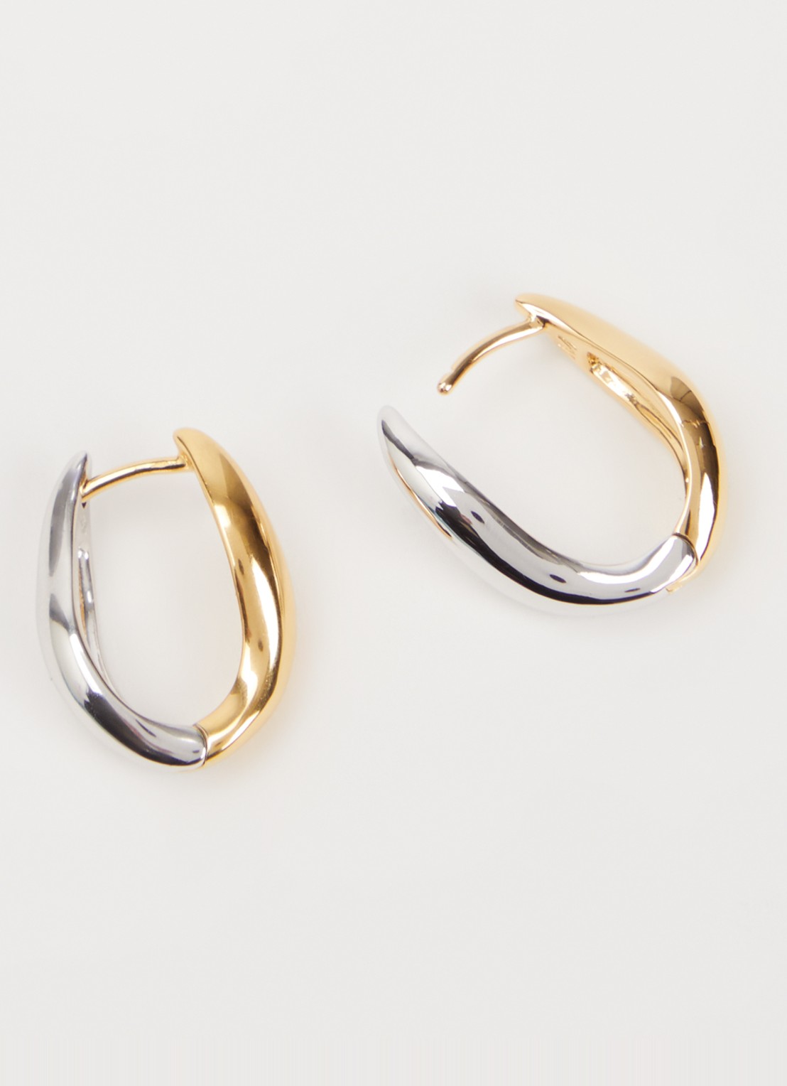 Missoma Savi Signature oorringen verguld - detail goud