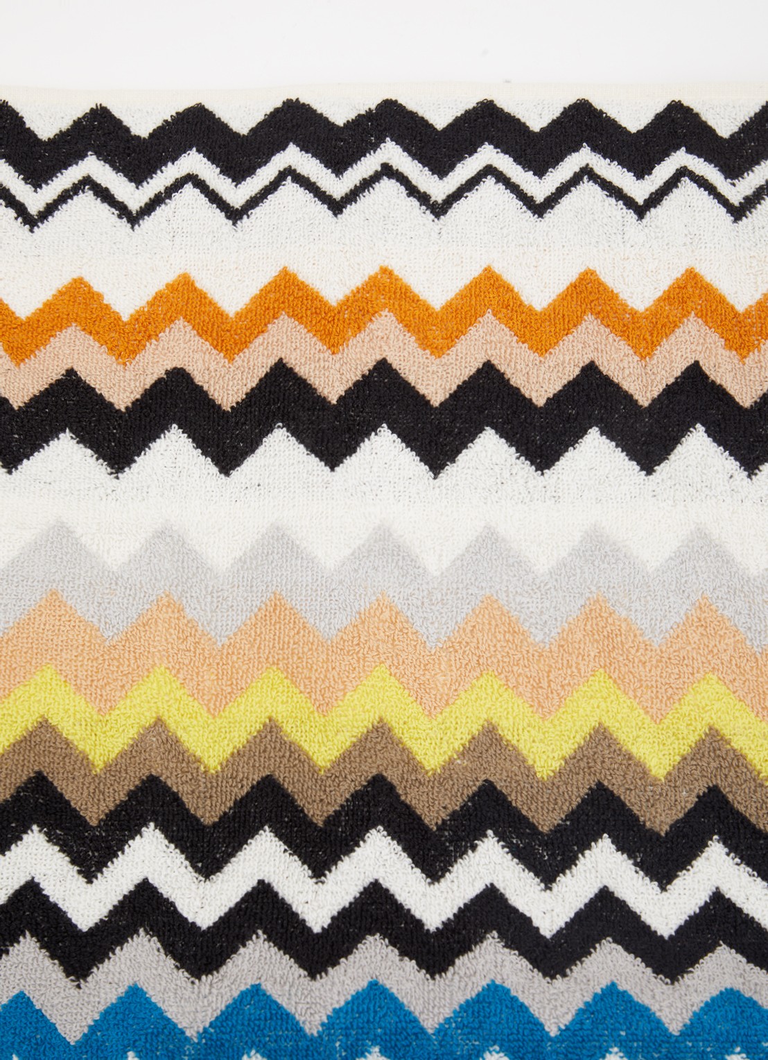 Missoni Best badhanddoek 70 x 115 cm - detail zwart
