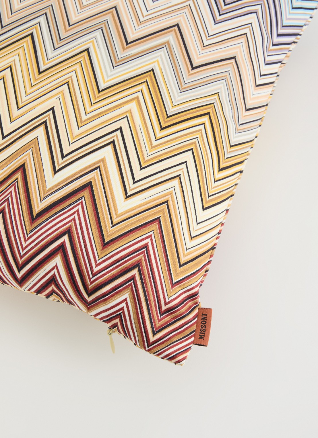 Missoni Jarris sierkussen 40 x 40 cm - detail 2 beige
