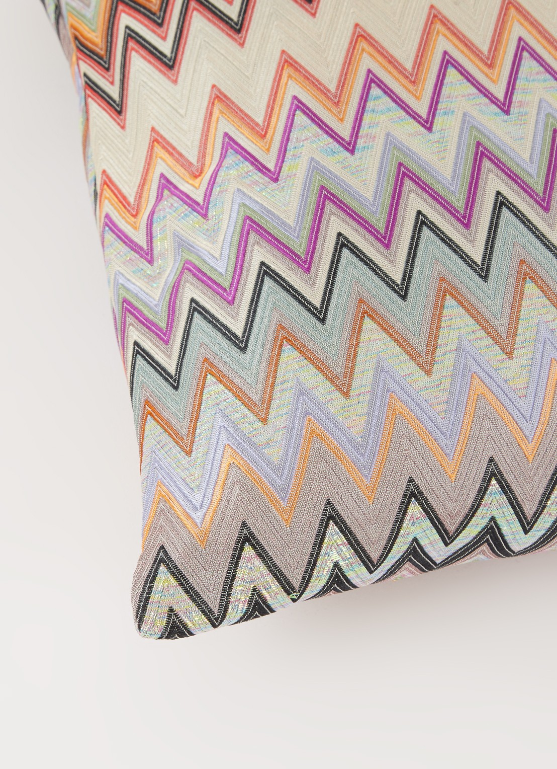 Missoni Masuleh sierkussen 40 x 40 cm - detail taupe