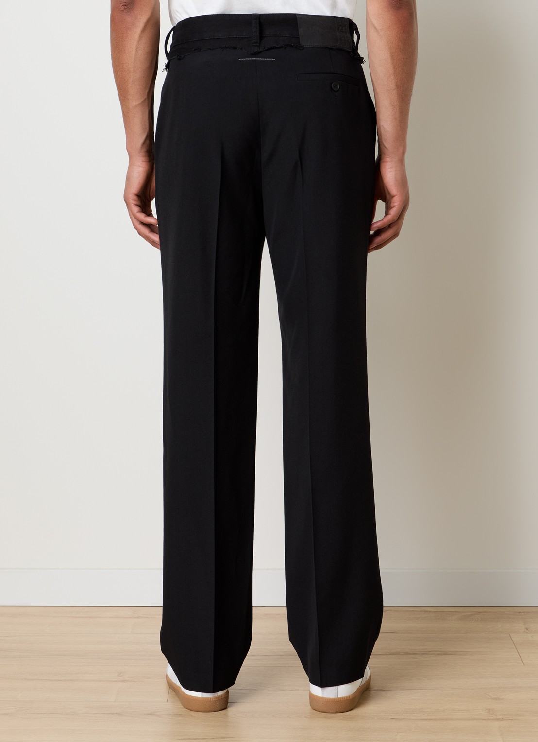 MM6 Straight fit broek in wolblend met steekzakken - achterkant zwart
