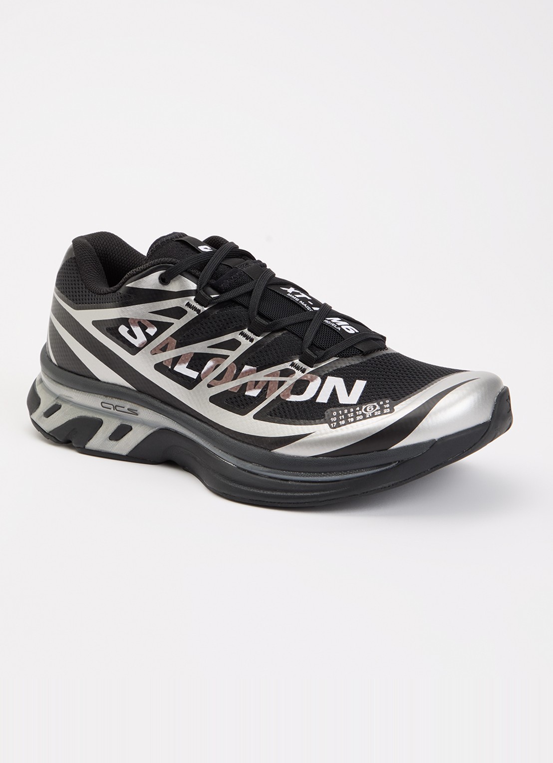 MM6 XT-MM6 sneaker met mesh details - voorkant zwart