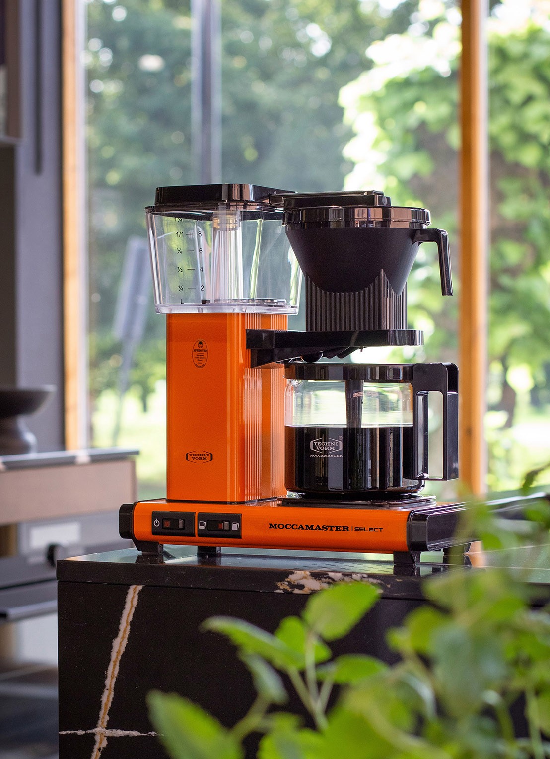 Moccamaster KBG Select koffiezetapparaat 53986 - detail 6 oranje