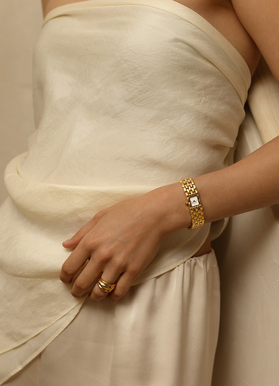Mockberg Eternal Gold horloge MB2087 - detail 3 goud