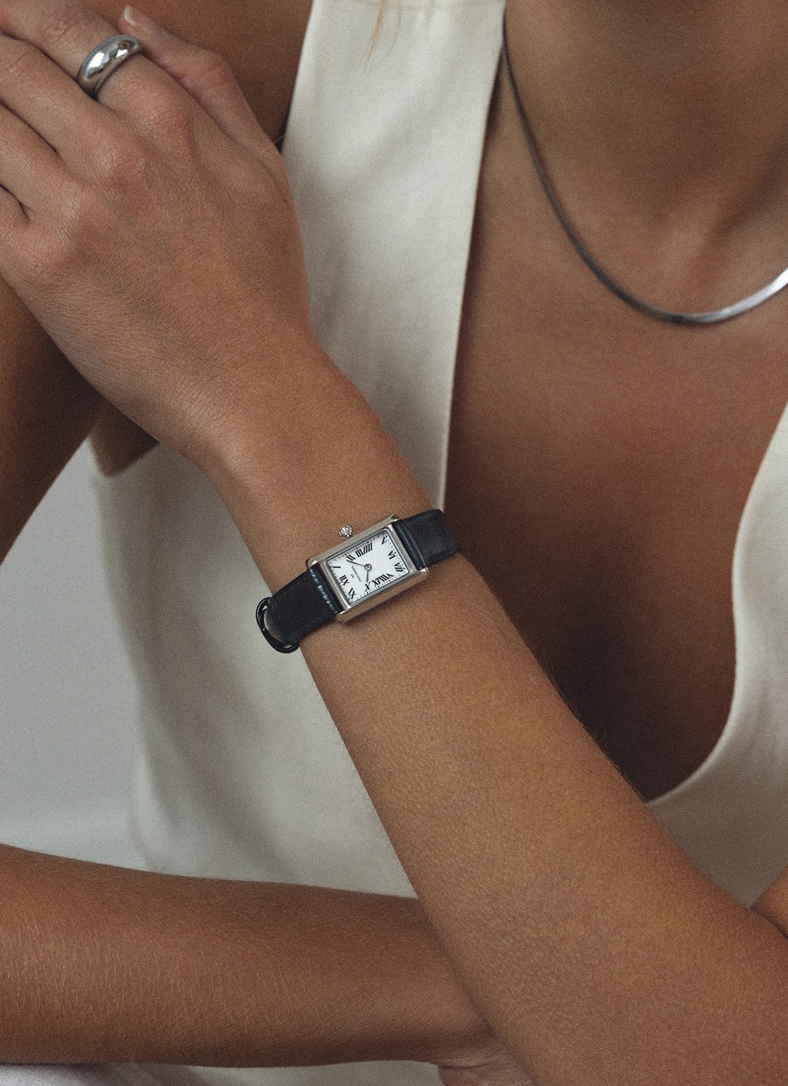 Mockberg Timeless horloge MB0246 - voorkant 2 zilver