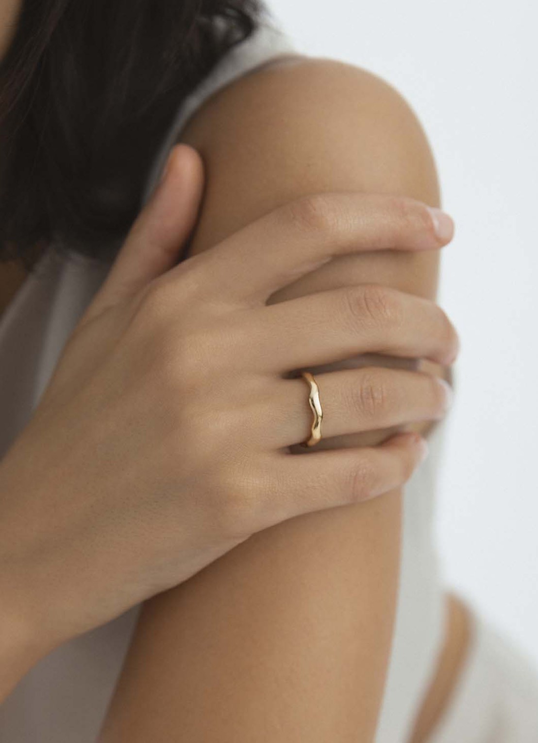 Mockberg Wavy Petite ring MB0133 - voorkant 2 goud