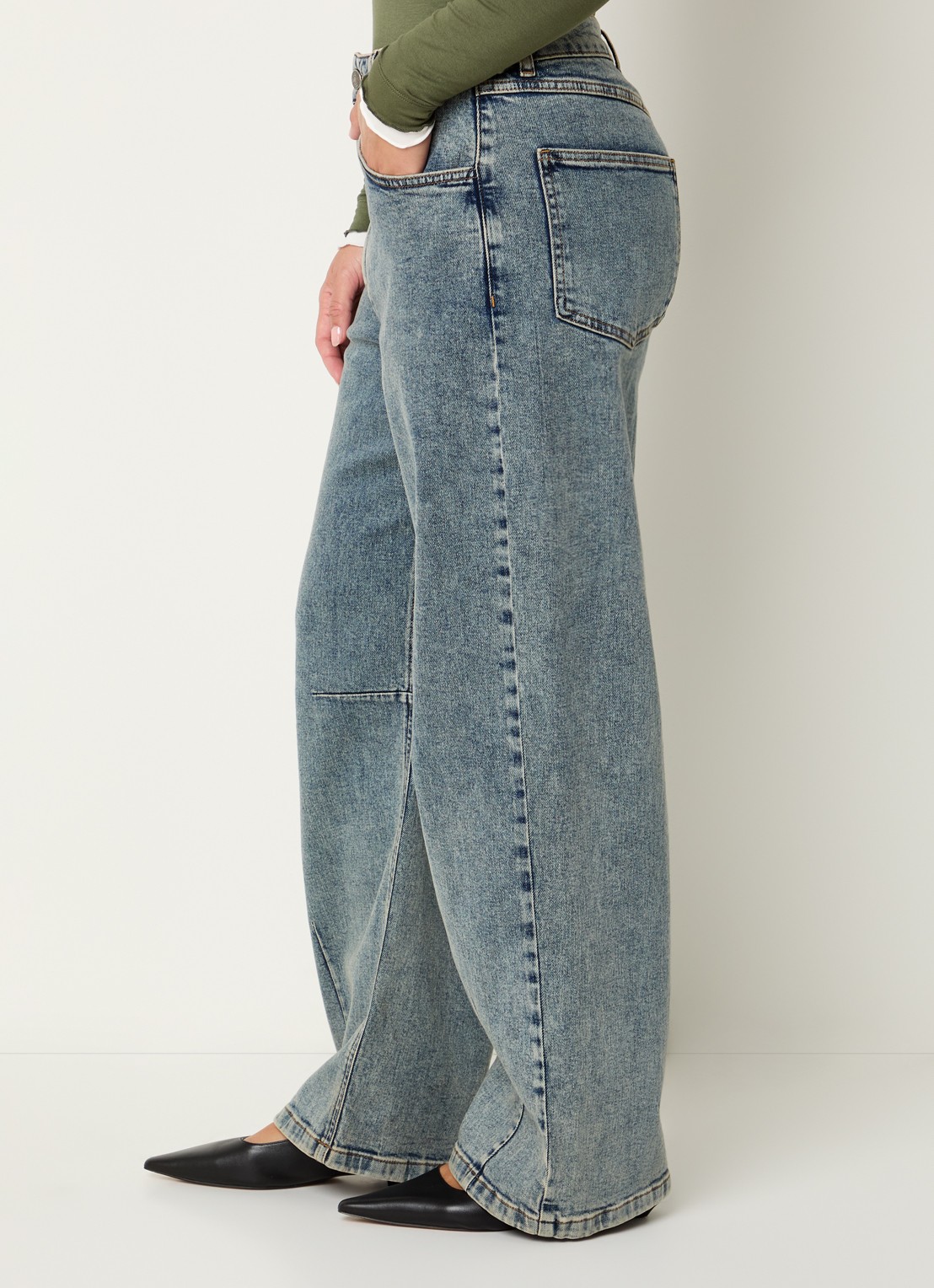 Modström Cille low waist wide fit jeans met medium wassing - detail 3 indigo