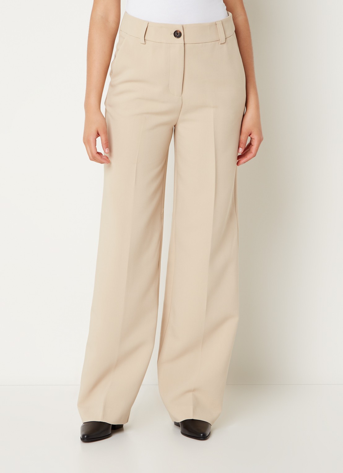 Modström Gale high waist straight fit pantalon met steekzakken en persplooi - detail 2 donkerbeige
