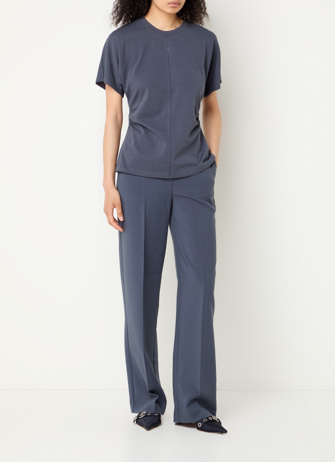 Modström Gale high waist straight fit pantalon met steekzakken en persplooi - voorkant 3 staalblauw