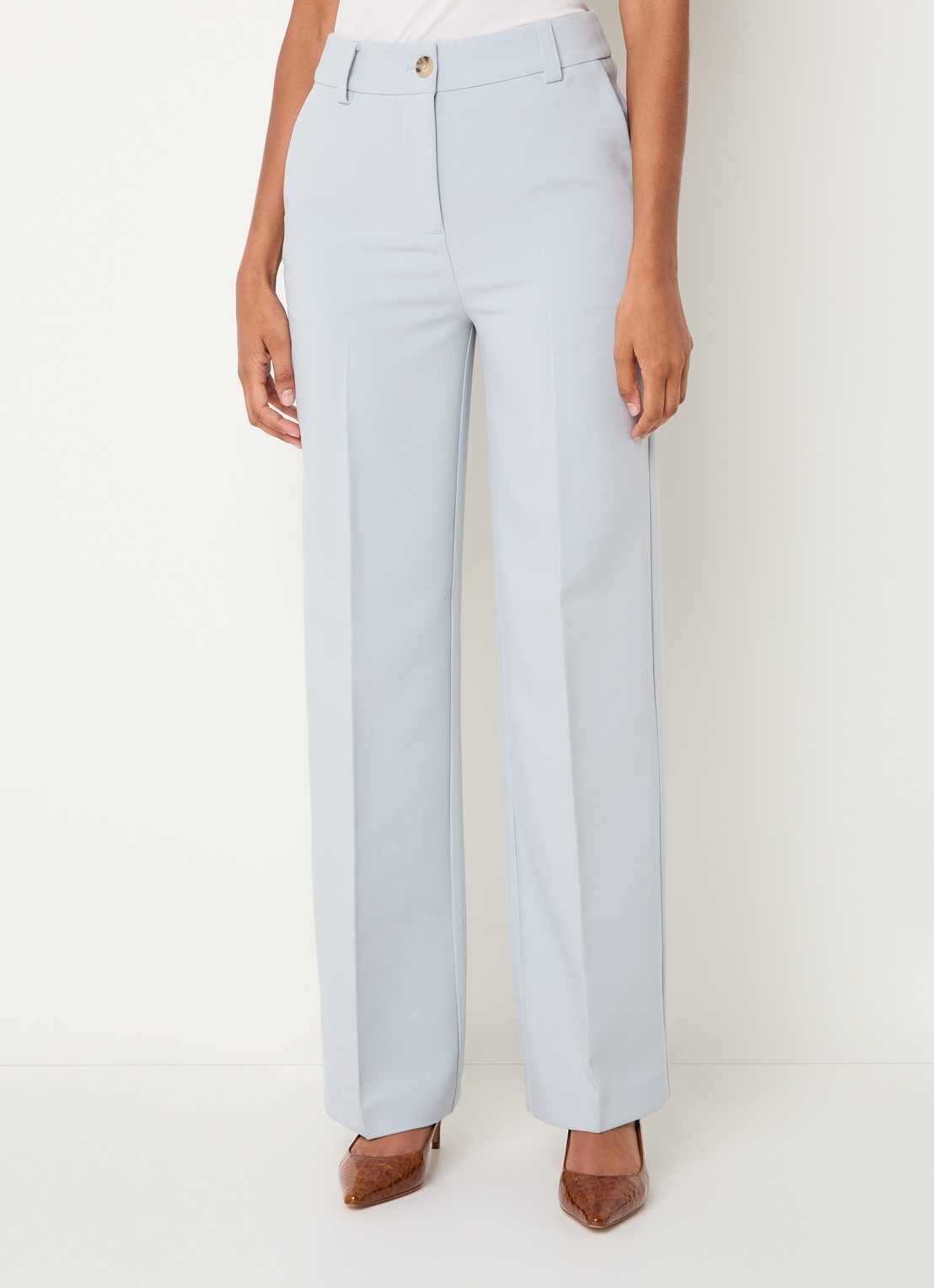 Modström Gale high waist straight fit pantalon met steekzakken en persplooi - detail 2 lichtblauw