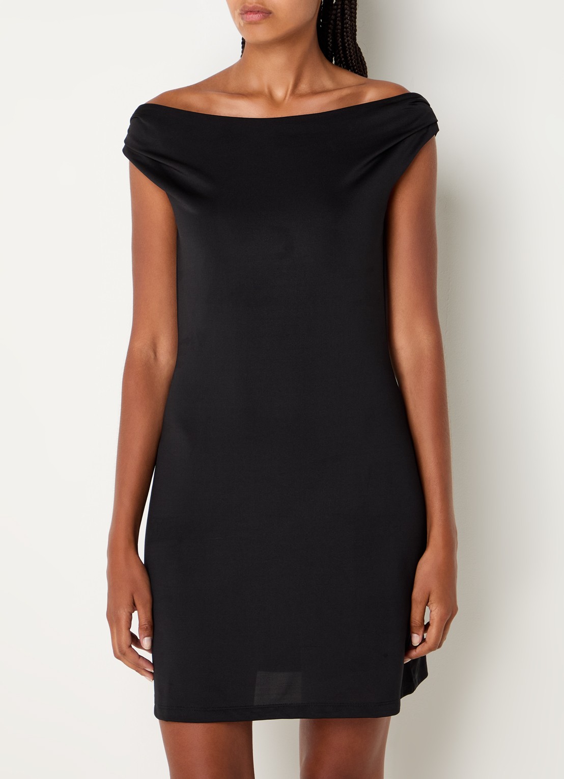 Modström Hima off shoulder mini jurk van satijn - detail 4 zwart